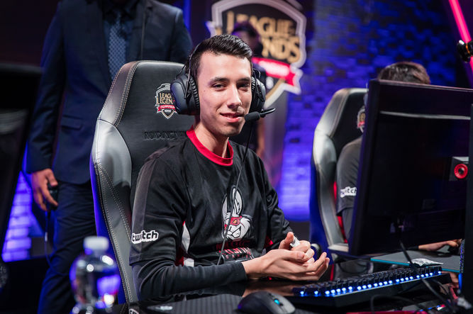 Misfits se une al club de los matarreyes / Imagen: Riot Games