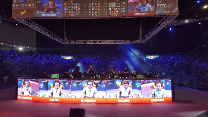 La primera partida fue muy larga y tensa, y así se vivió en el escenario de Gamergy