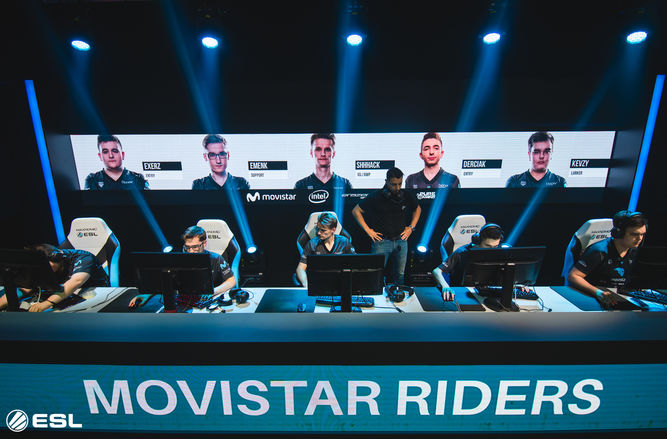 Movistar Riders