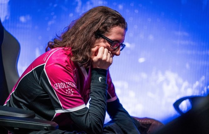 Duro golpe para los de UOL, siendo eliminados en cuartos de final / Imagen: Riot Games