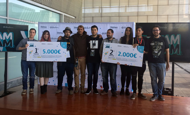 Los dos equipos ganadores de la Game Jam de Talentum